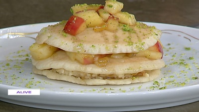 Qatayef with apple
