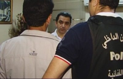 جريمة غامضة بعد أن كتب بدمائه على الحائط جملة لسوريا للشرف وإنتقاما ليبرود مفرزة الجديدة القضائية