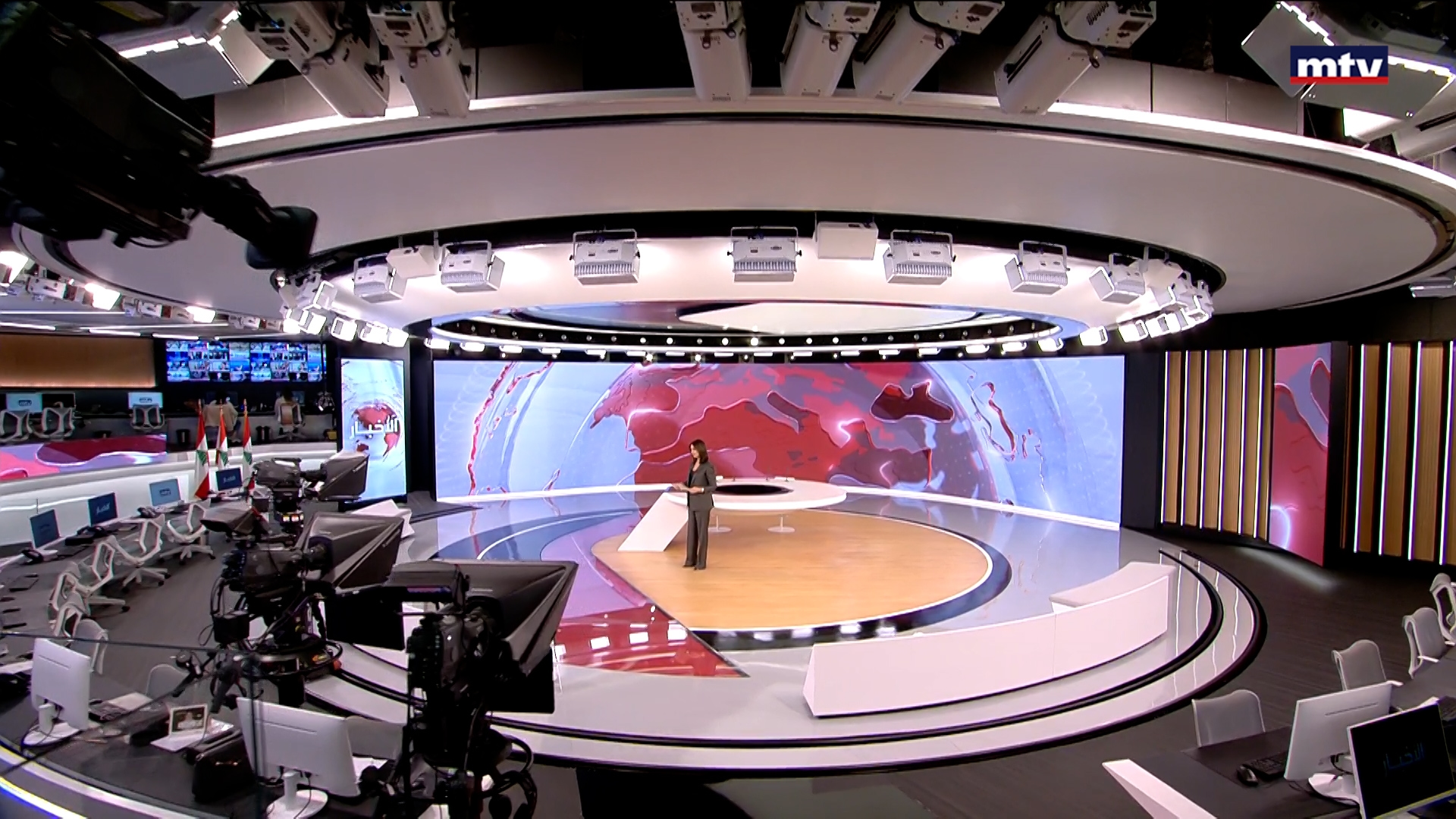 النشرة الكاملة