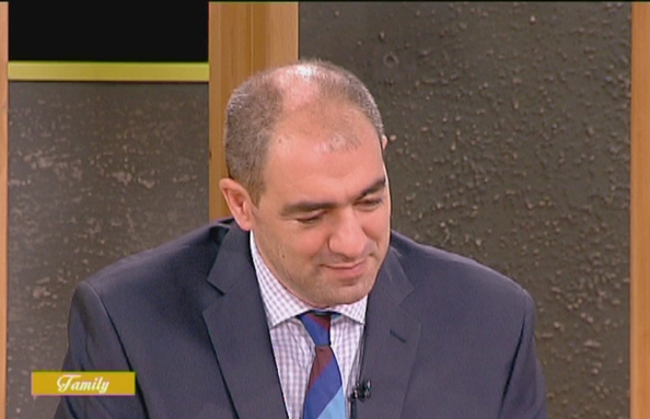 Dr. Ahmad Oueini - عطلة الصيف بين الراحة والدرس