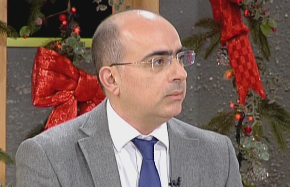 المراهقون و المناسبات العائلية و عيد رأس السنة - بطرس غانم