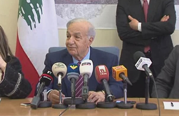 ميشال المر  حول أزمة النفايات