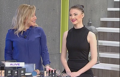 Sane Professional Make Up - Annie Reusser - 26 Dec 2016