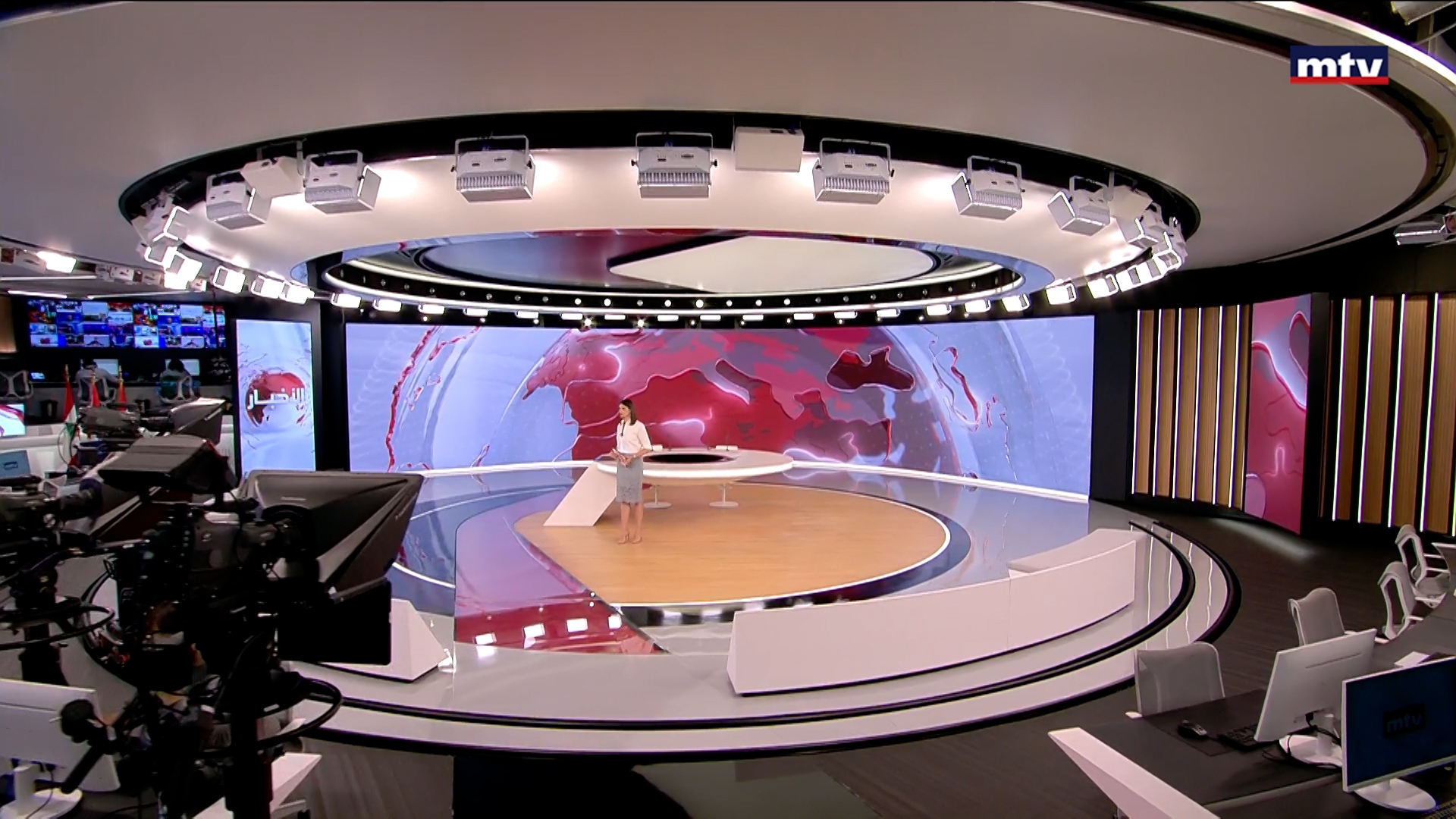 النشرة الكاملة