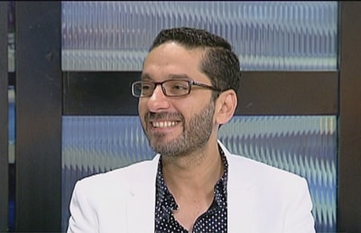 د محمد عماد - مركز وايتي لتجميل وزراعة الاسنان