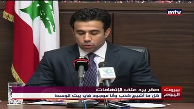 صقر يرد على الإتهامات