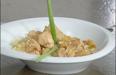 Poulet Aux Amandes avec Couscous