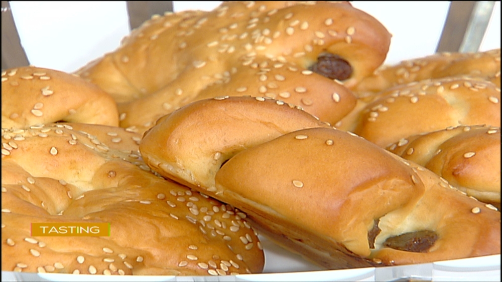 بريوش بالتمر