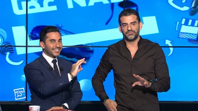 من كل نادي عصا