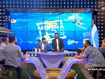 من كل نادي عصا 