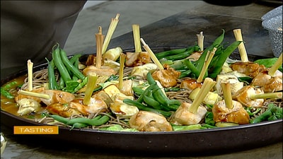  Soy noodles with chicken