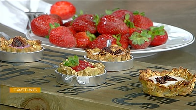 Granola cups and Oatmeal cupcakes 