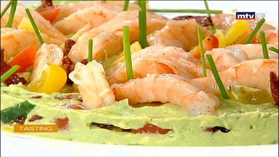Shrimp cake with tomatoes