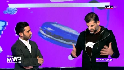 من كل نادي عصا