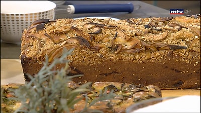 Pear cake with fig jam