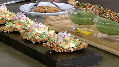 Calf scallops with Russian salad