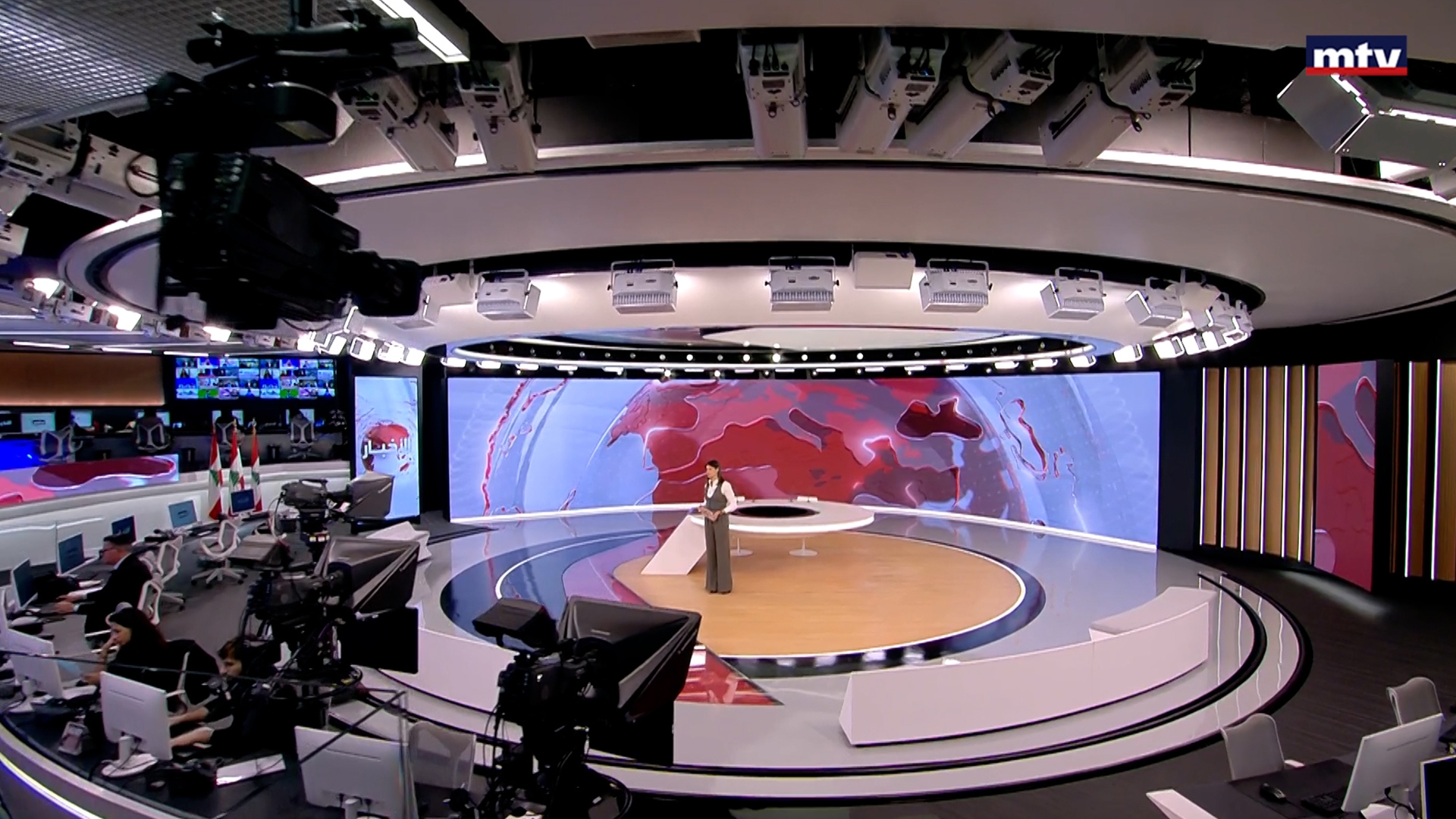 النشرة الكاملة