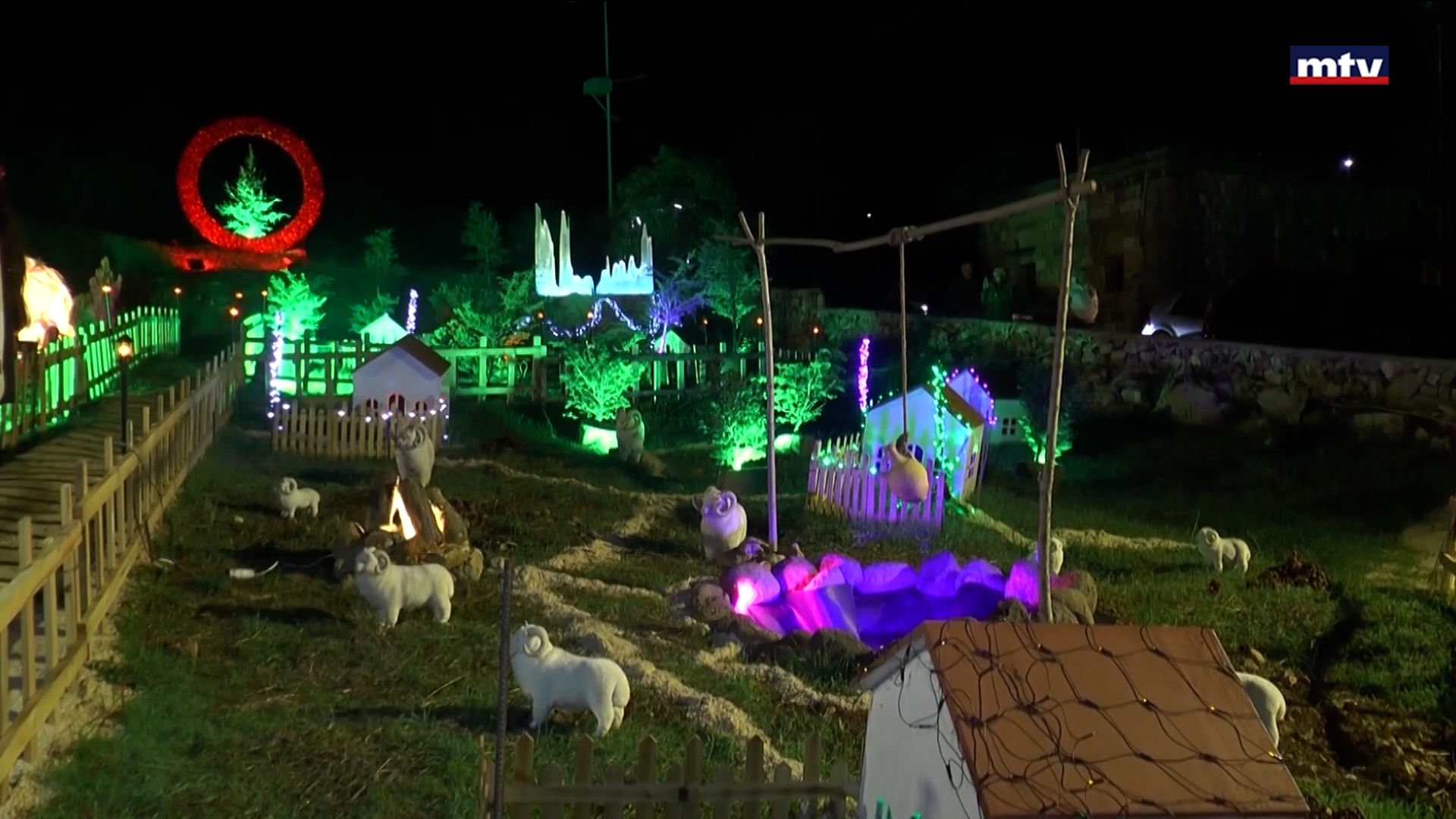 الأعياد المجيدة توحّد المشهد في المناطق اللبنانية