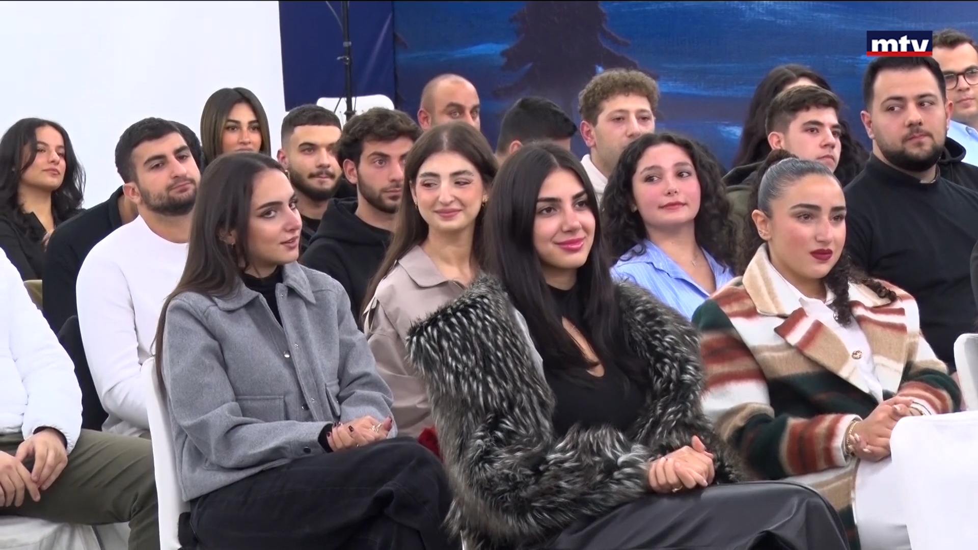 خلال استقباله وفد من طلّاب جامعة الحكمة