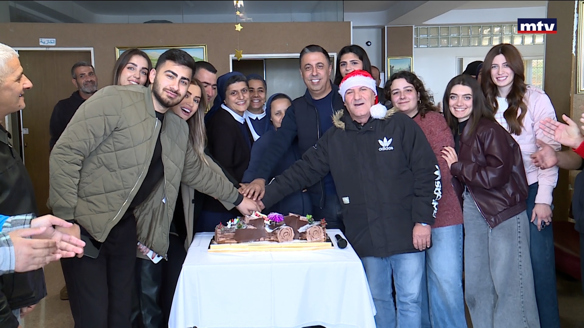 فرح العيد في دير الصليب