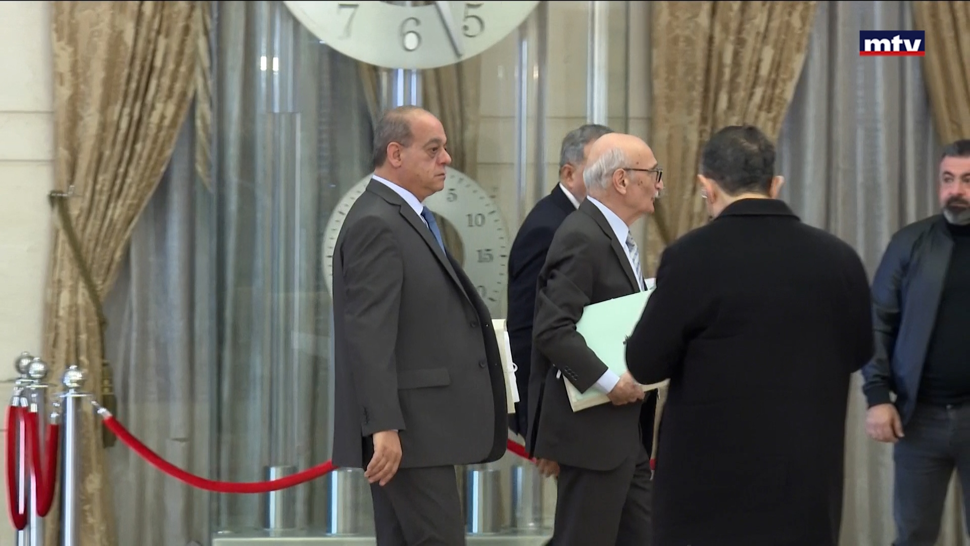 الجلسة التشريعية