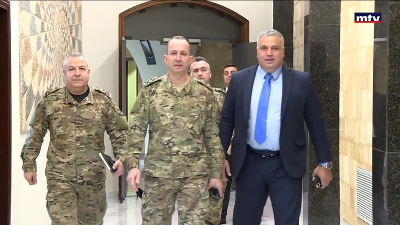 النشرة الكاملة