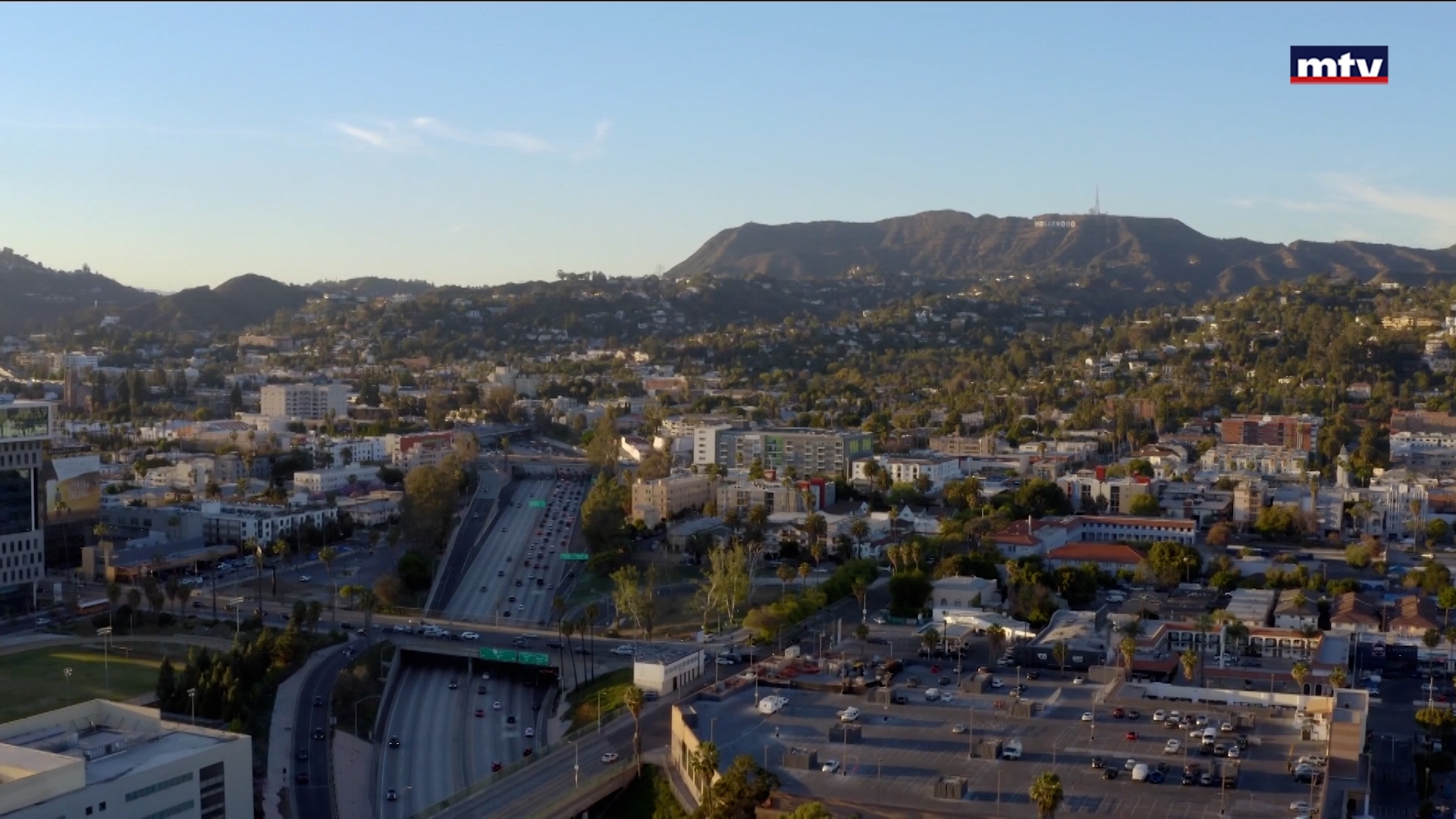 تجميد تأشيرات الهجرة الأميركية