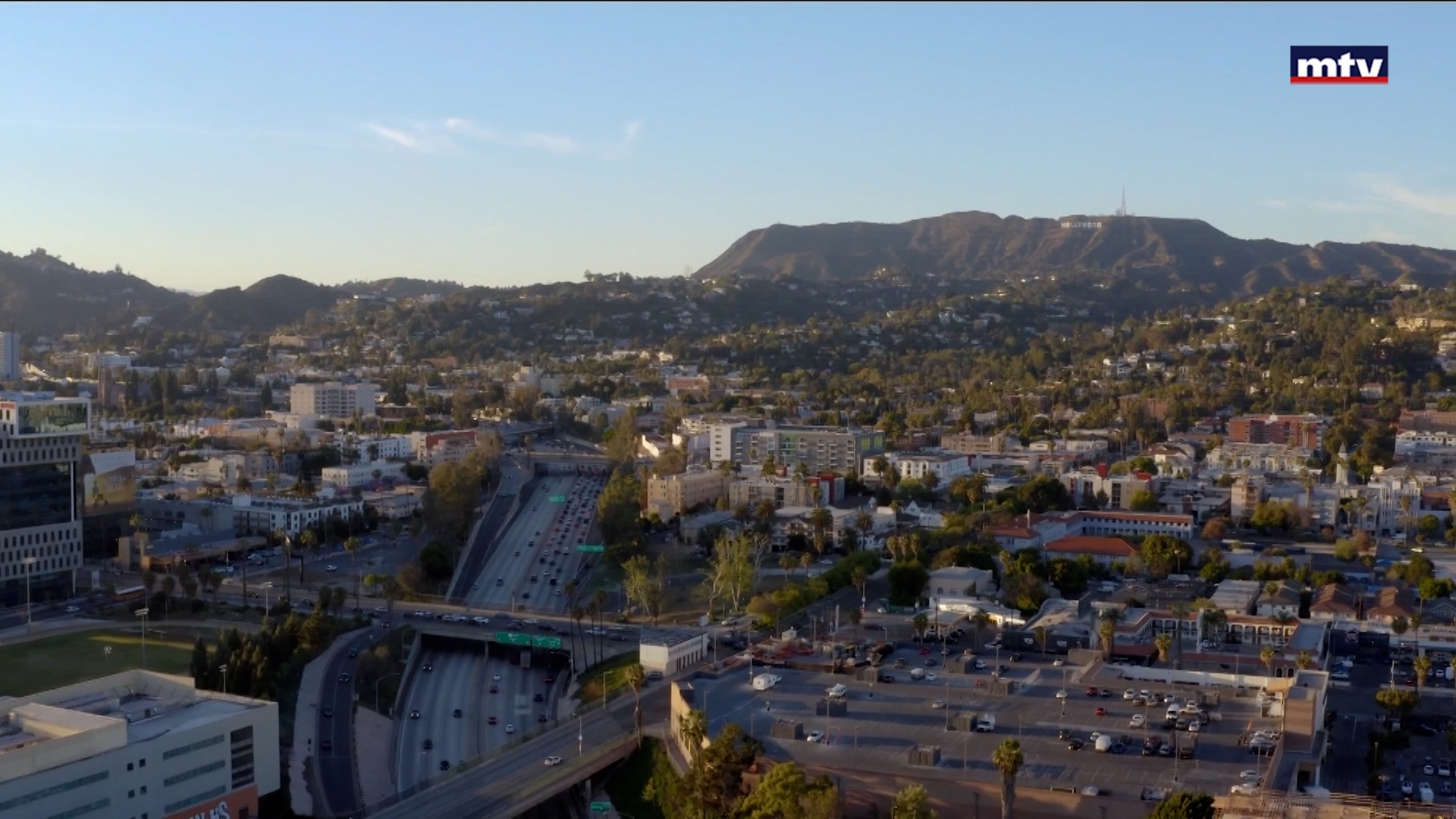 تجميد تأشيرات الهجرة الأميركية