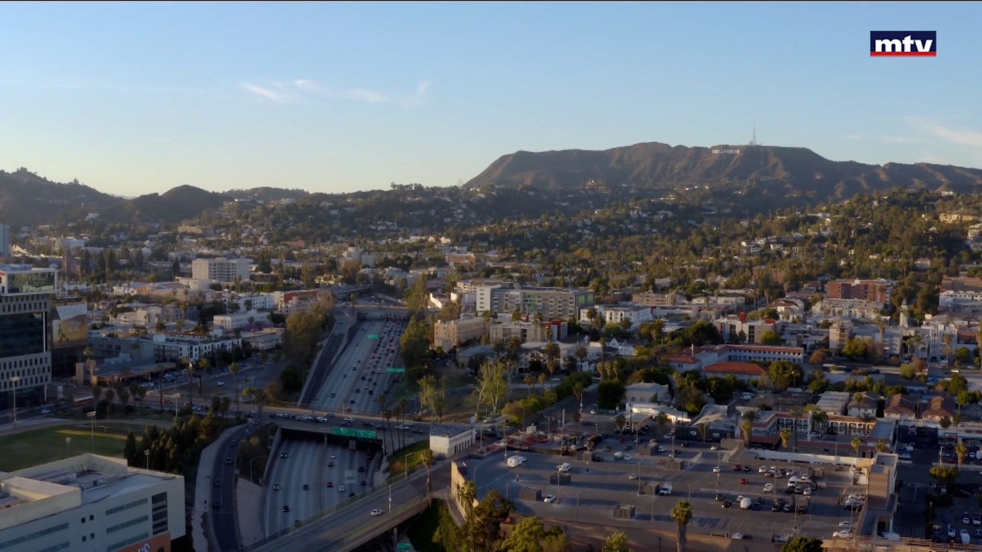 تجميد تأشيرات الهجرة الأميركية