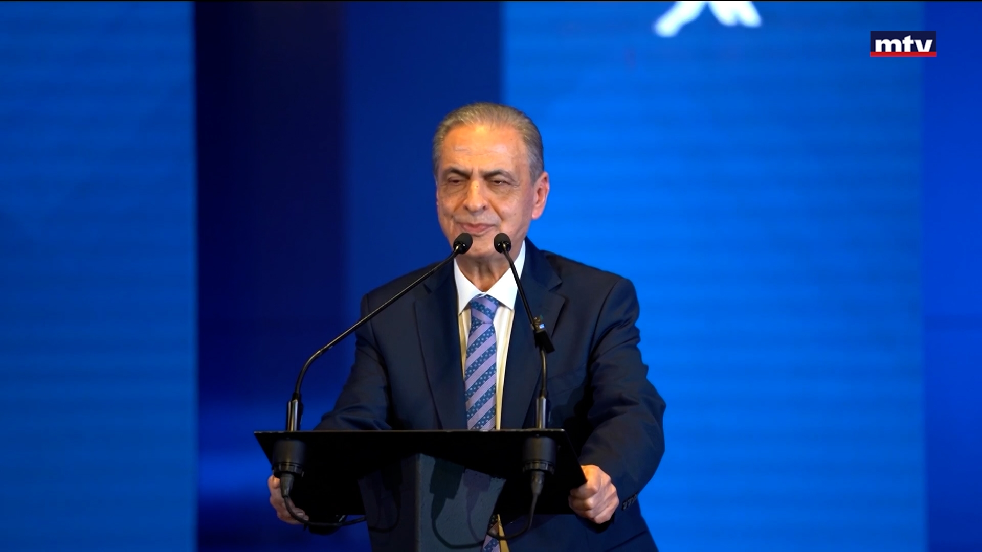 من العيادة إلى البرلمان