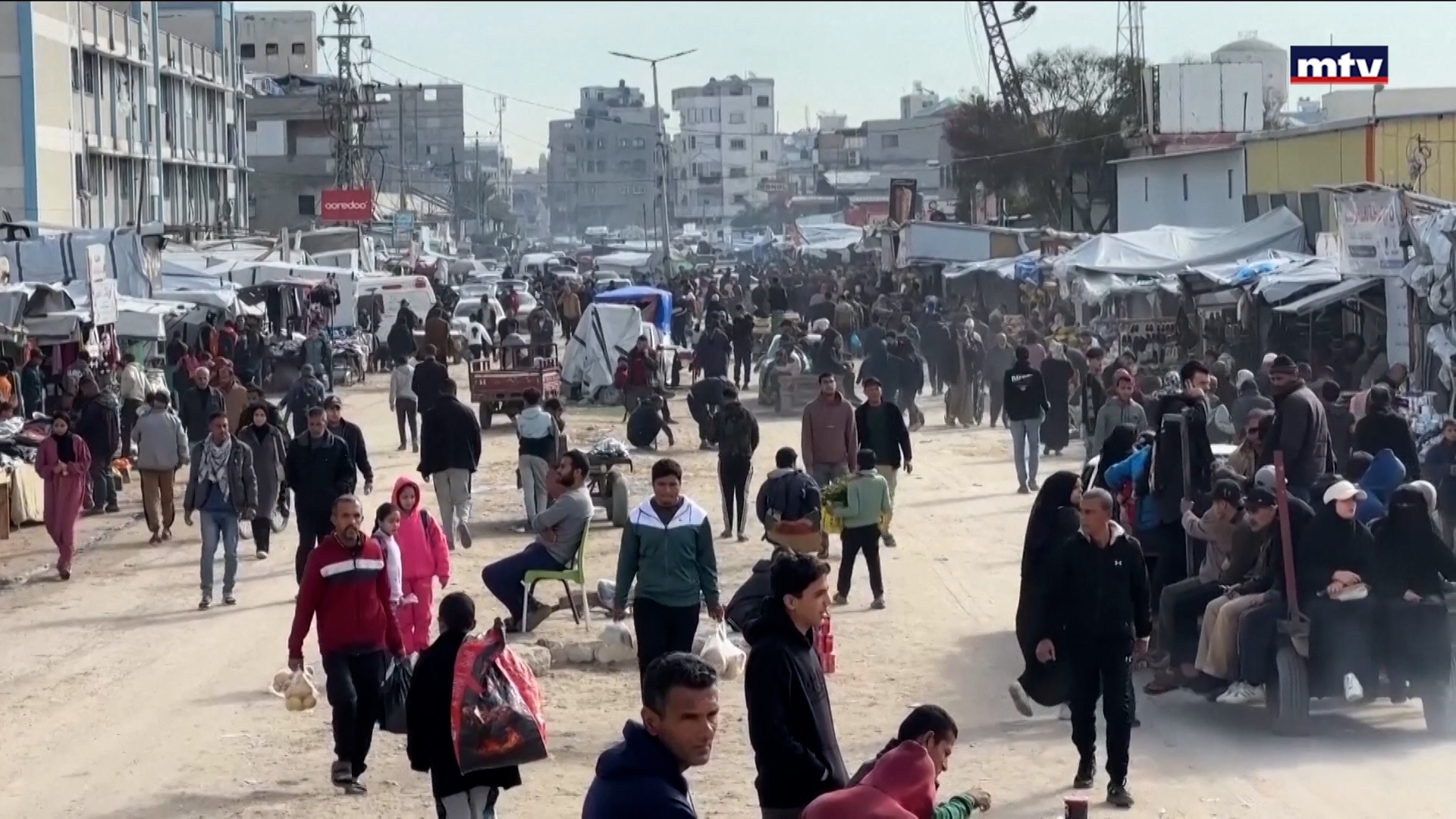 من انضم اليه ومن رفض