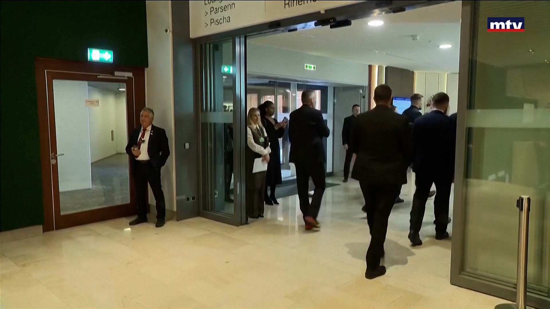 التفاوض بين روسيا وأوكرانيا لإنهاء الحرب