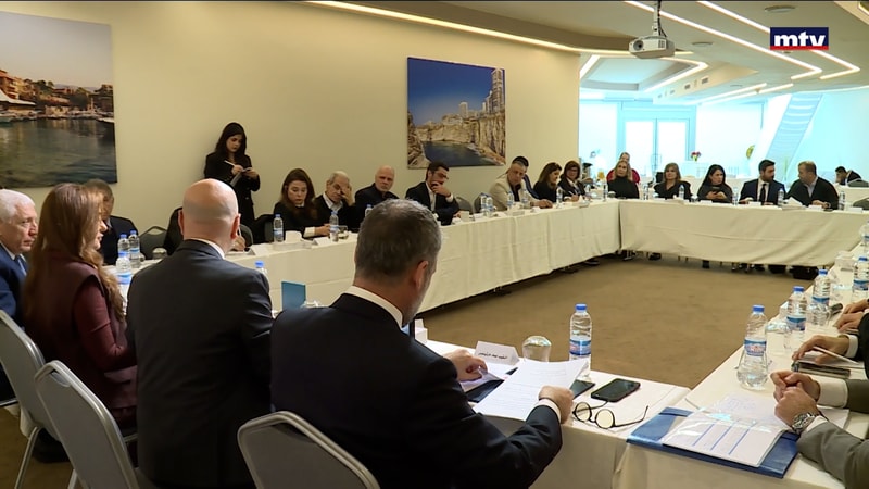 النشرة الكاملة