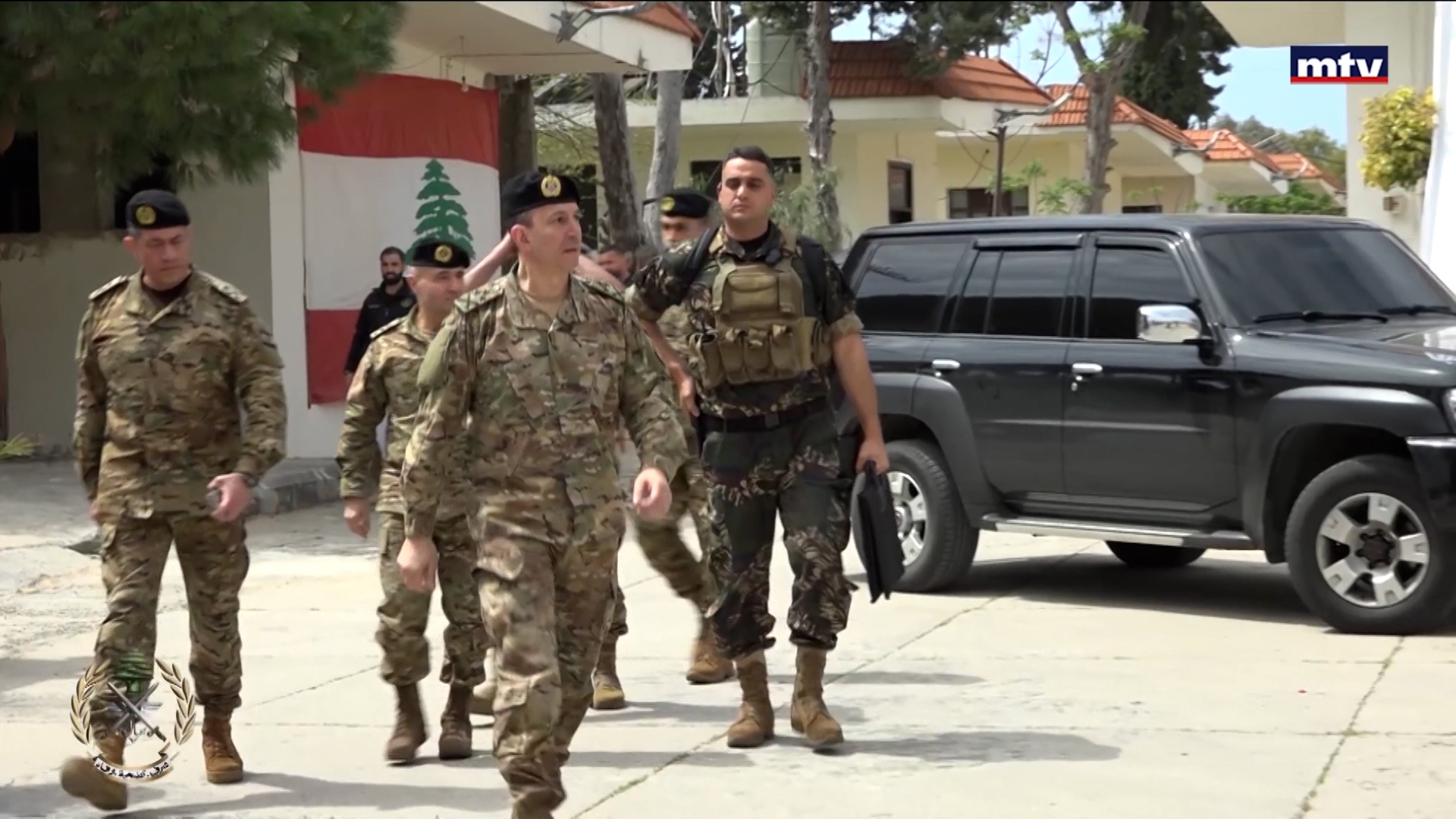 الزيارة المفصلية