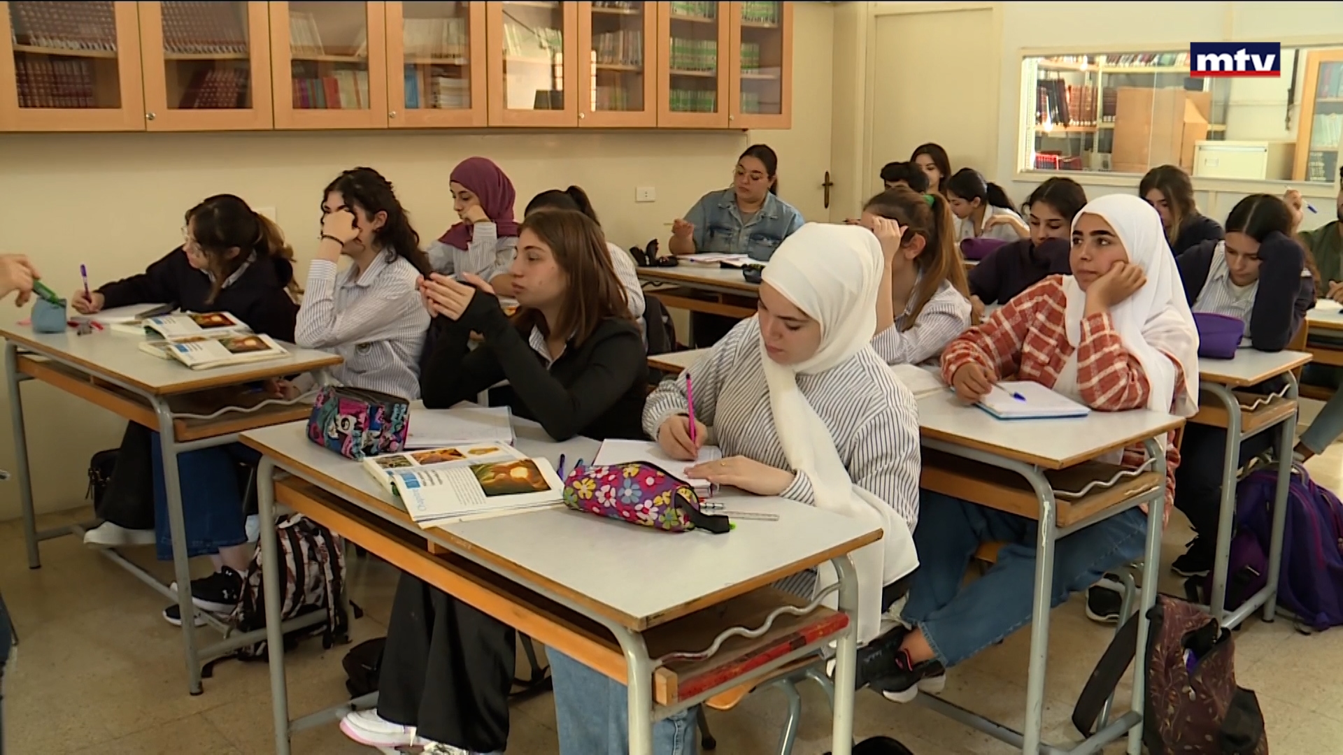 مصير الشهادة المتوسطة معلّق