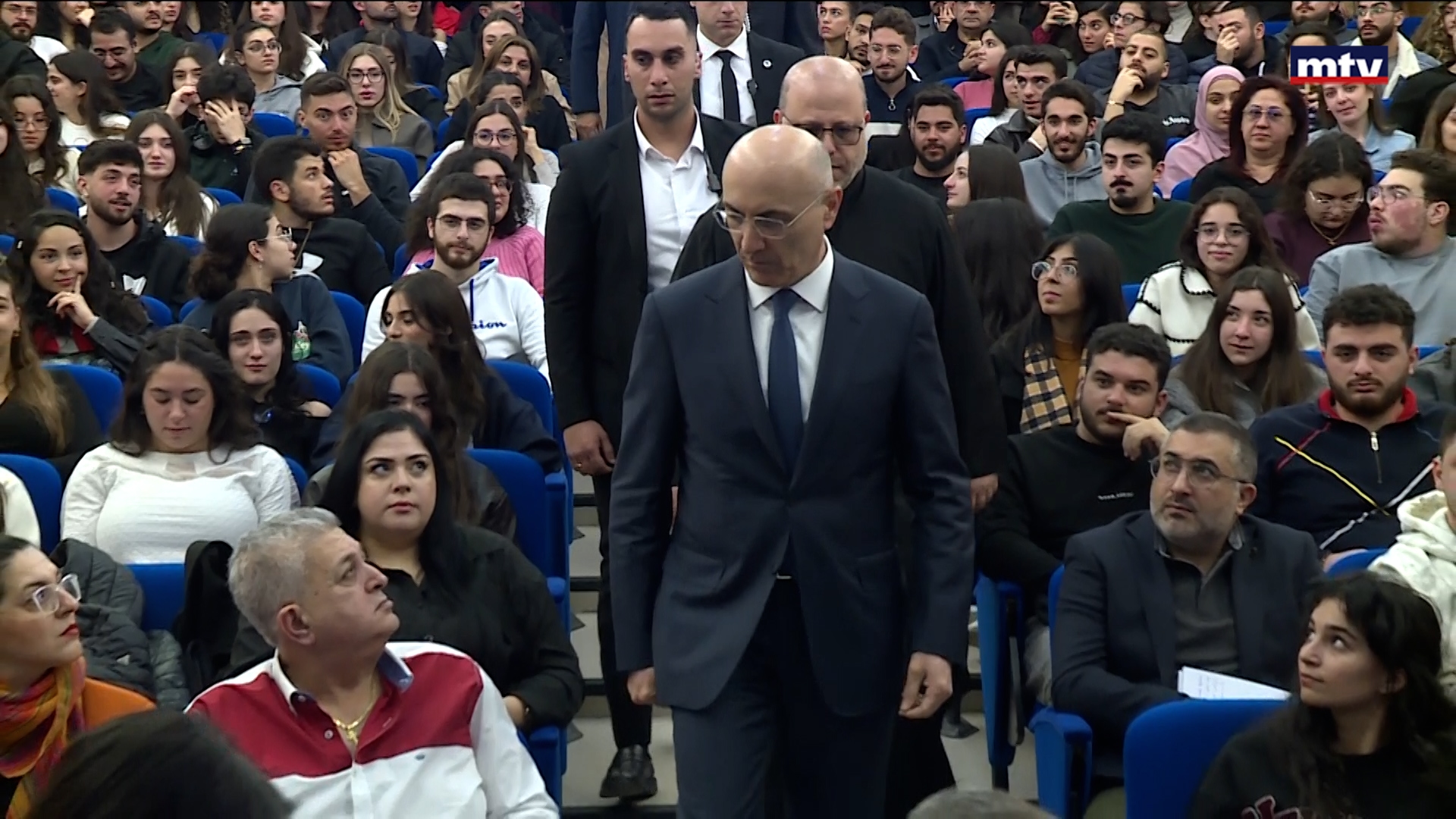 الحجّار يزور جامعة الروح القدس في الكسليك