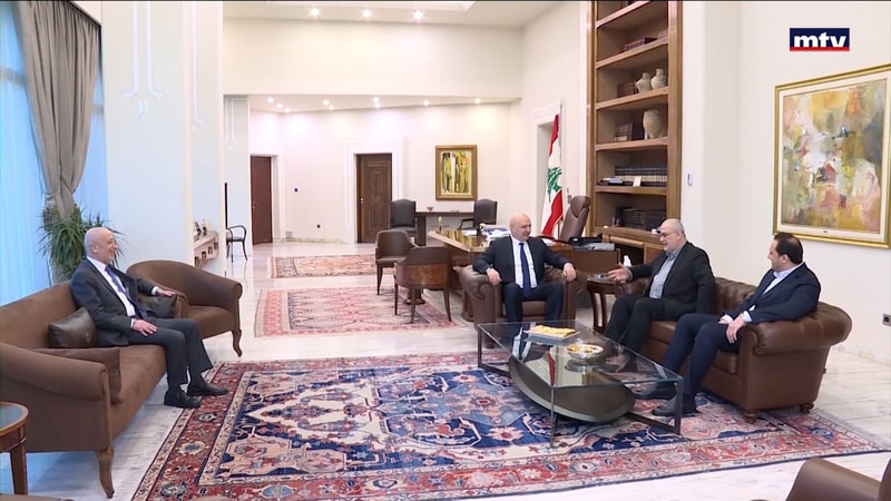 النشرة الكاملة