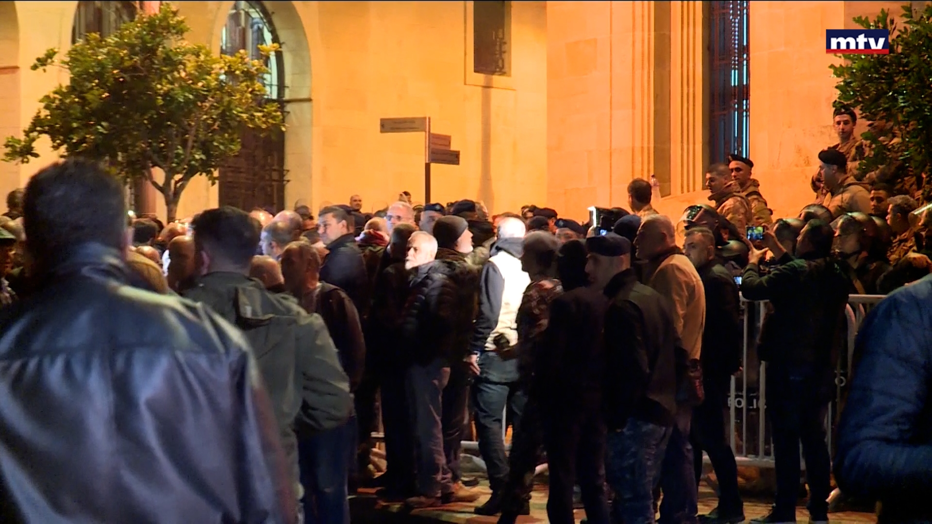 العيون على جلسة مجلس الوزراء في بعبدا