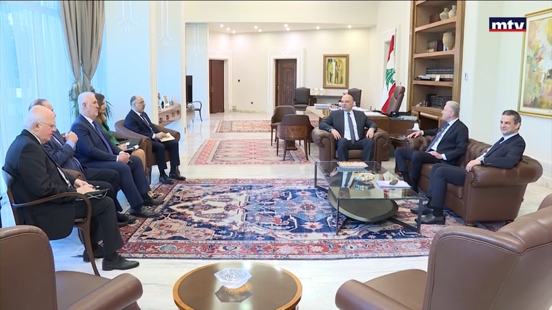 النشرة الكاملة