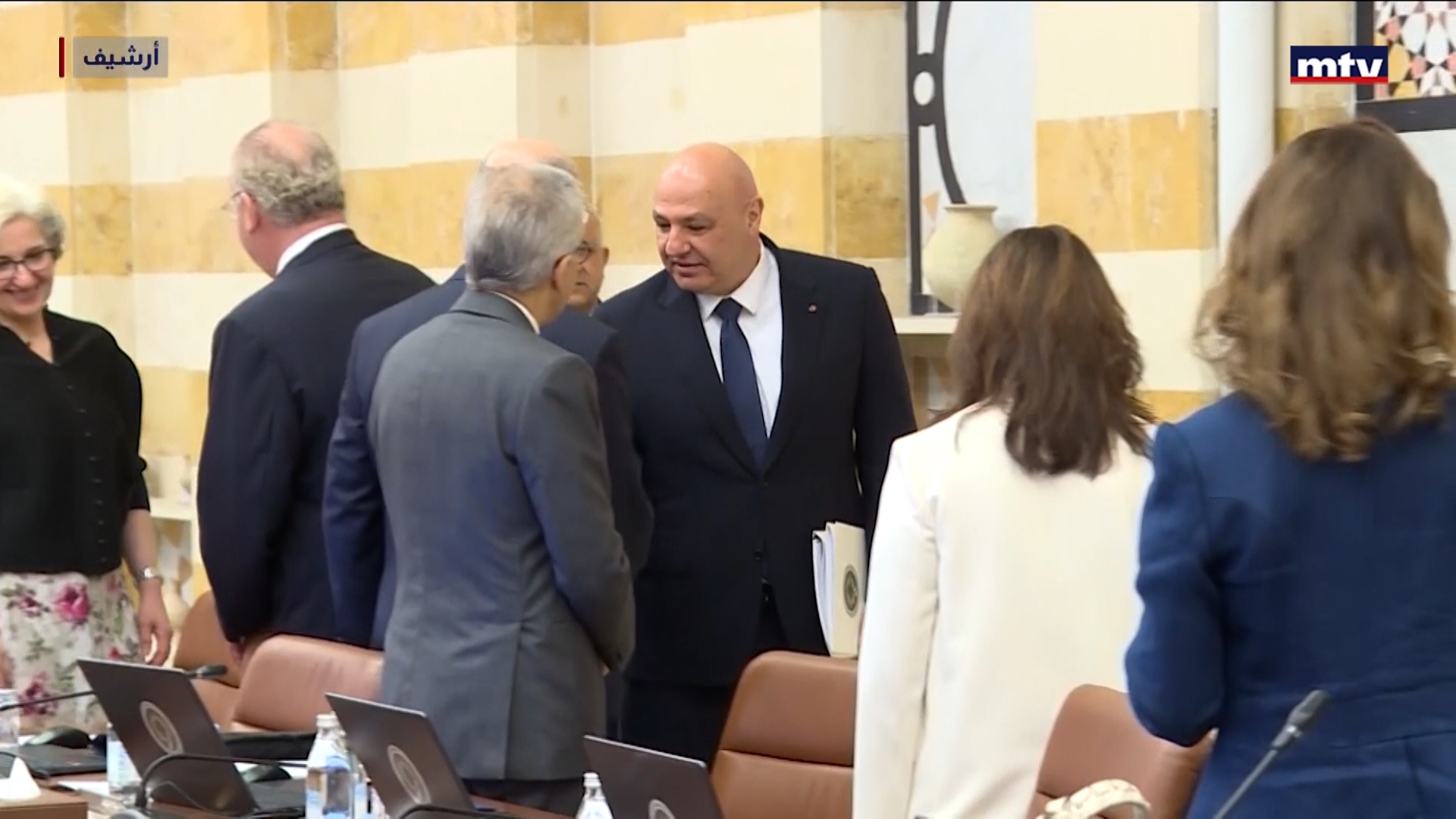 الضريبة على البنزين