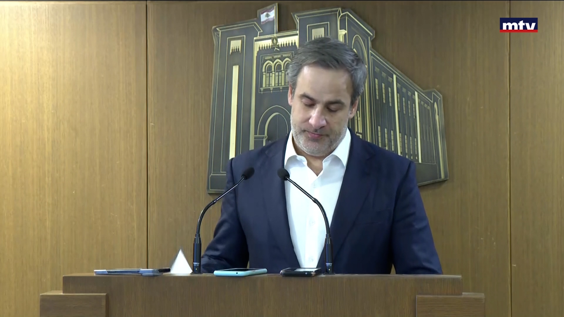 رفض زيادة الضرائب