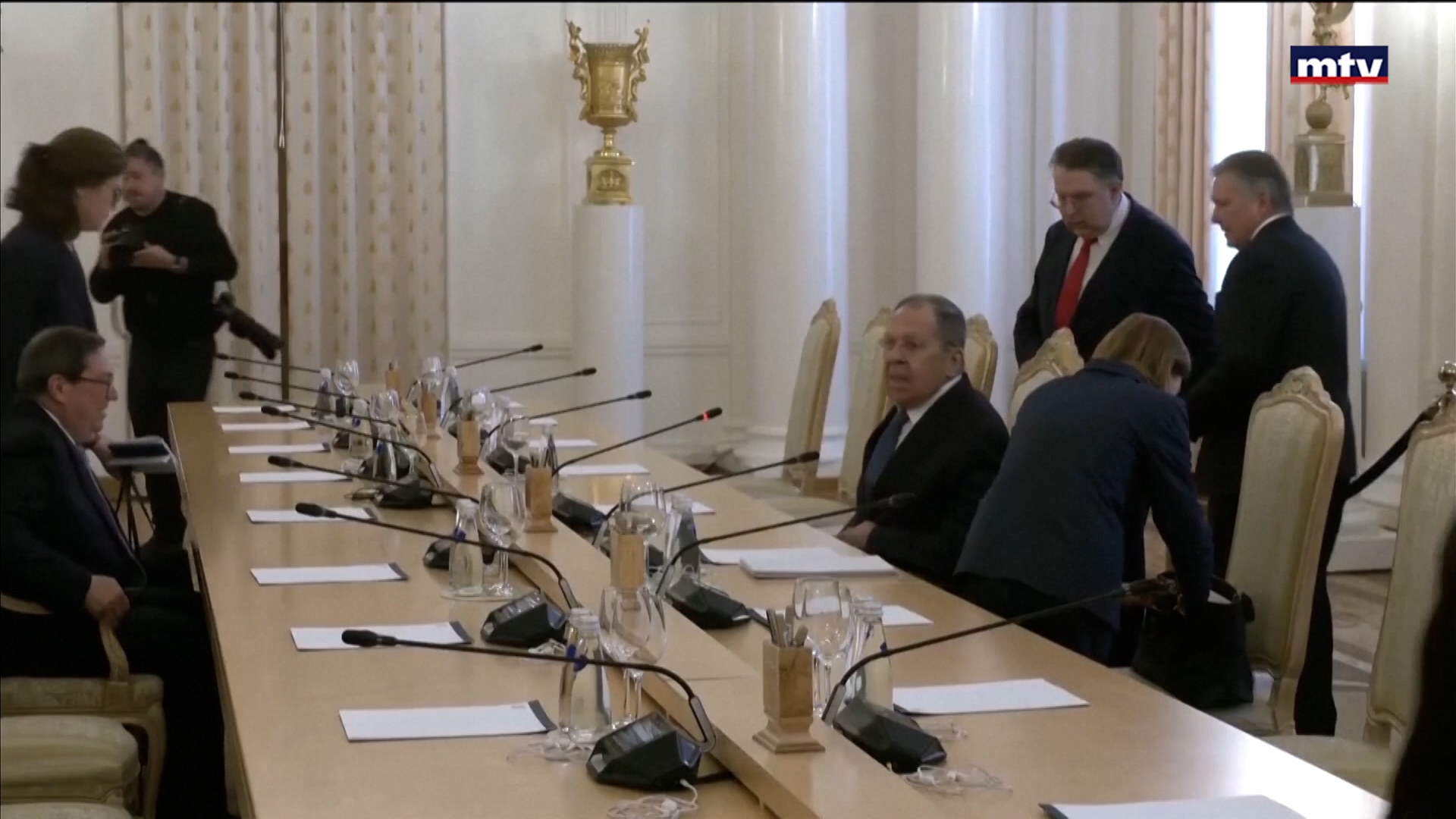 التطورات بين أوكرانيا وروسيا