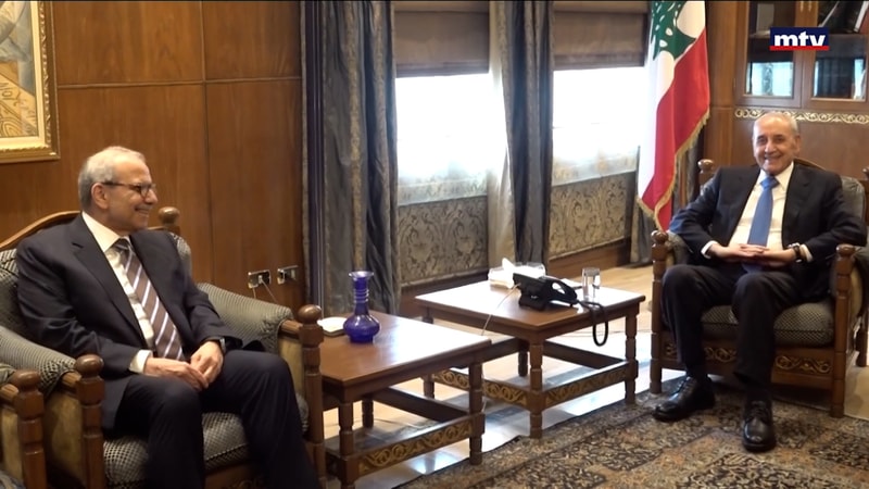 النشرة الكاملة