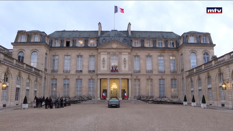 النشرة الكاملة