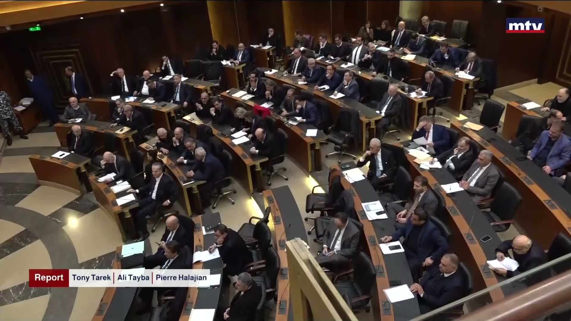 لعبة فصل الهوية القتالية عن الهوية السياسية