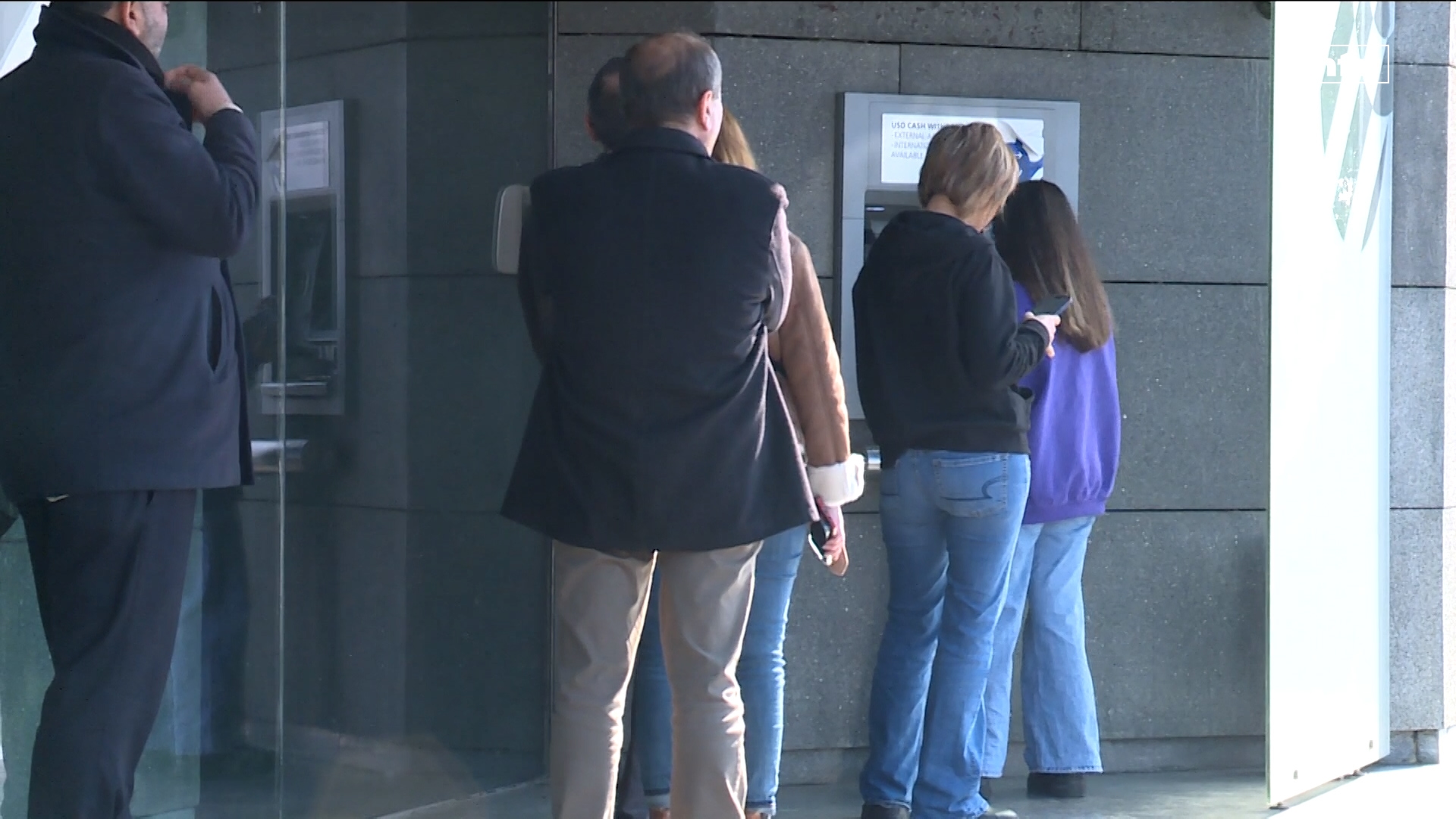 هل يحمي الليرة؟