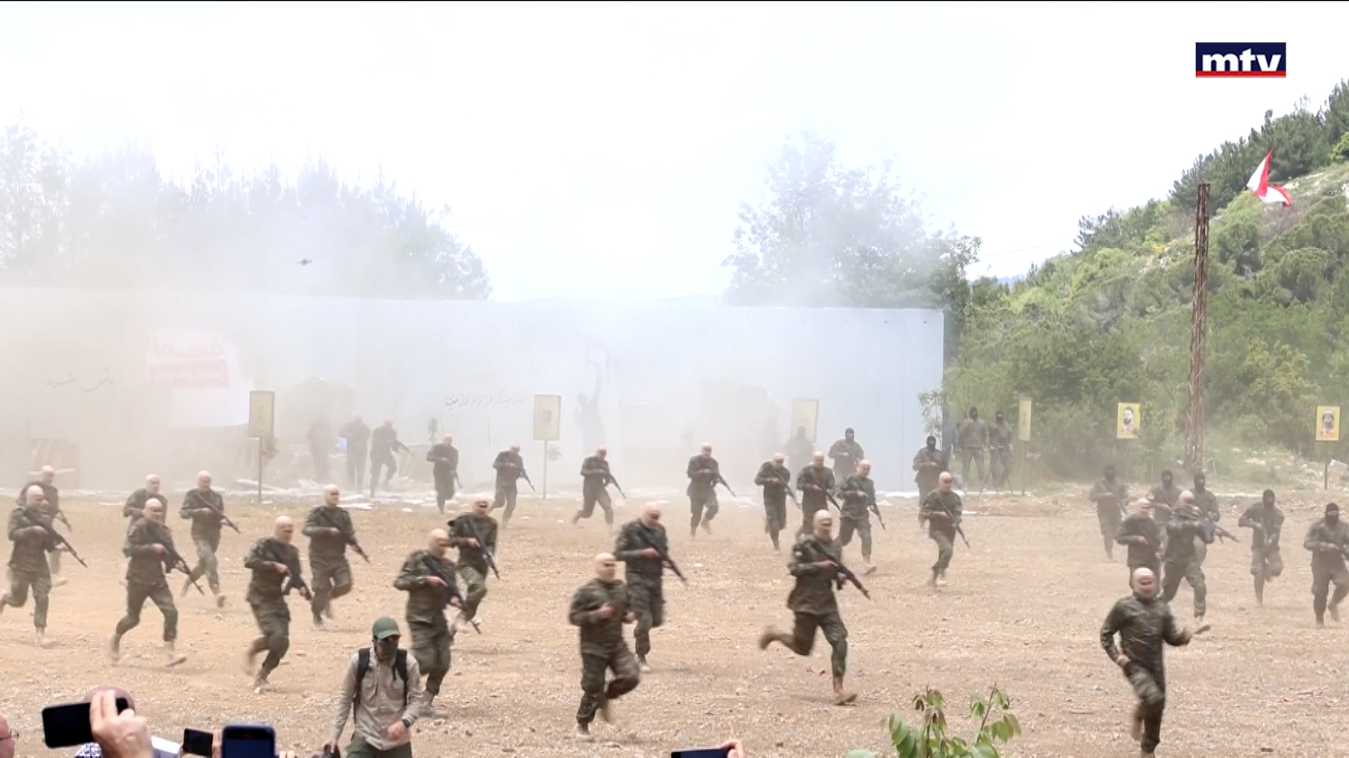 أسبوع على قرار الحكومة بحق حزب الله