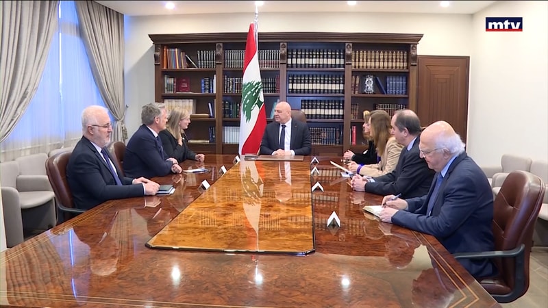 النشرة الكاملة