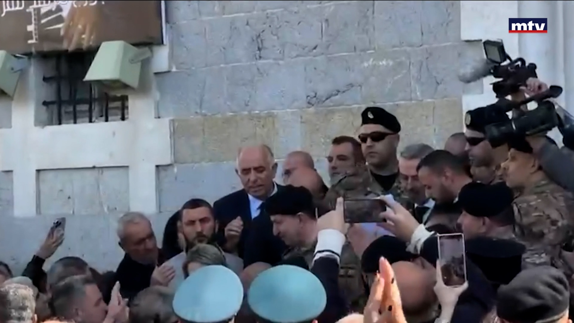 جنازة الأب بيار الراعي