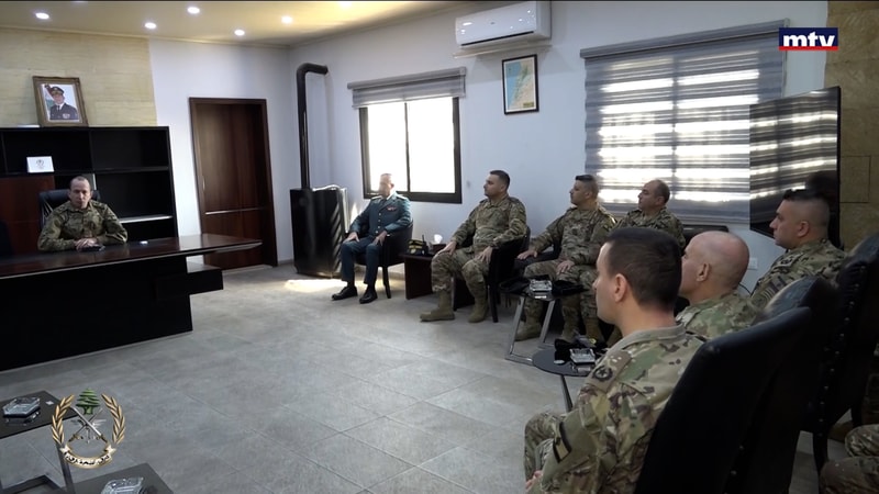 النشرة الكاملة